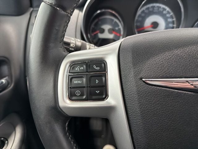 2013 Chrysler 200 Touring