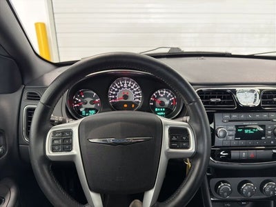 2013 Chrysler 200 Touring