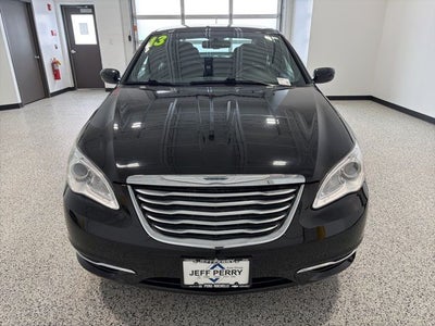 2013 Chrysler 200 Touring