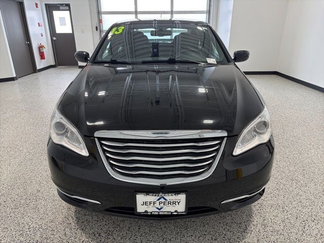 2013 Chrysler 200 Touring