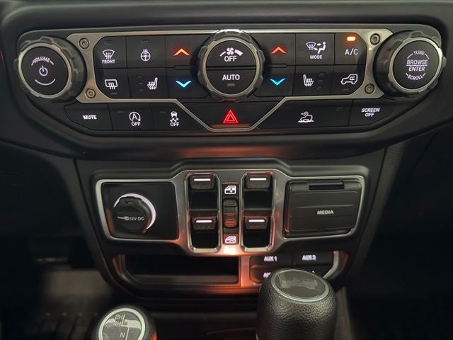 2023 Jeep Wrangler 4-Door Sahara
