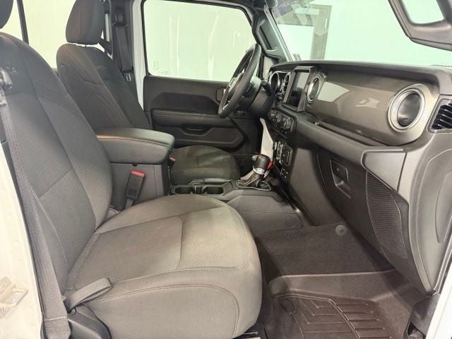 2023 Jeep Wrangler 4-Door Sahara