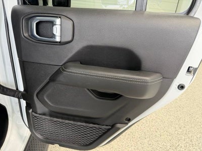 2023 Jeep Wrangler 4-Door Sahara