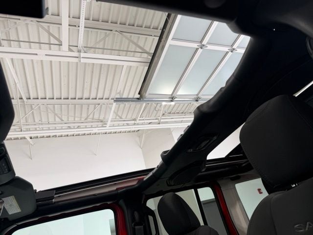 2023 Jeep Wrangler 4-Door Sahara 4x4