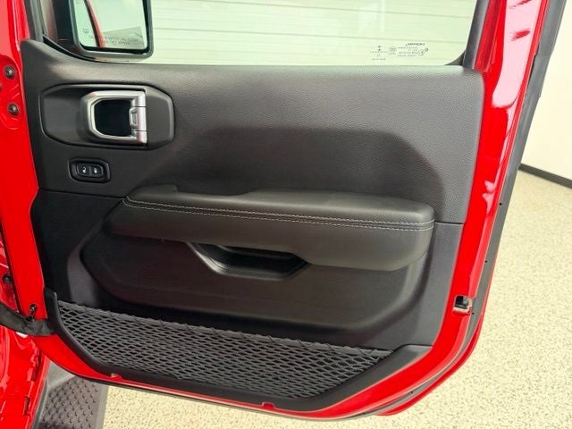 2023 Jeep Wrangler 4-Door Sahara 4x4