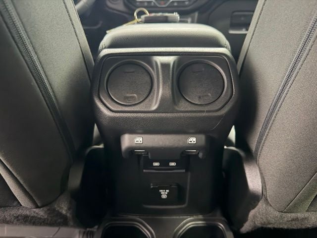 2023 Jeep Wrangler 4-Door Sahara 4x4
