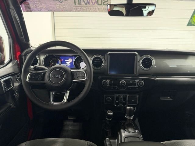 2023 Jeep Wrangler 4-Door Sahara 4x4