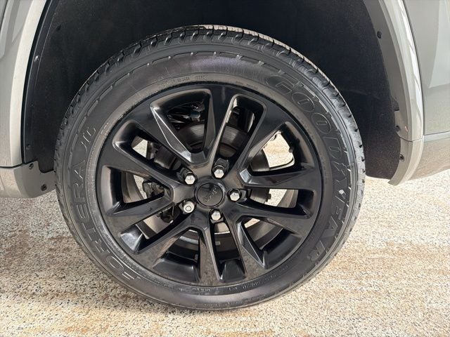 2021 Jeep Grand Cherokee Laredo X 4x4