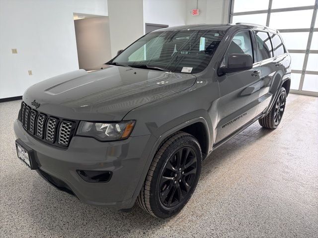 2021 Jeep Grand Cherokee Laredo X 4x4