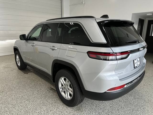 2025 Jeep Grand Cherokee GRAND CHEROKEE LAREDO 4X4