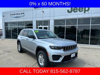 2025 Jeep Grand Cherokee GRAND CHEROKEE LAREDO 4X4
