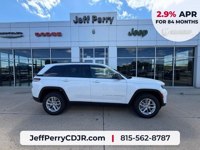 2026 Jeep Grand Cherokee GRAND CHEROKEE LAREDO X 4X4