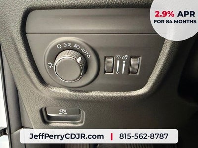 2026 Jeep Grand Cherokee GRAND CHEROKEE LAREDO X 4X4