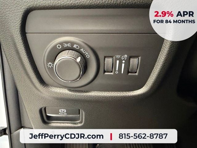 2026 Jeep Grand Cherokee GRAND CHEROKEE LAREDO X 4X4
