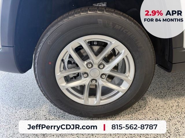 2026 Jeep Grand Cherokee GRAND CHEROKEE LAREDO X 4X4