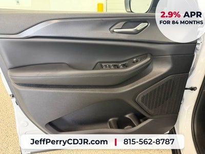 2026 Jeep Grand Cherokee GRAND CHEROKEE LAREDO X 4X4