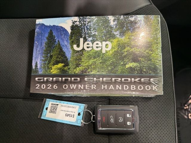 2026 Jeep Grand Cherokee GRAND CHEROKEE LAREDO ALTITUDE 4X4