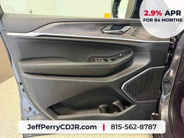 2026 Jeep Grand Cherokee GRAND CHEROKEE LIMITED RESERVE 4X4