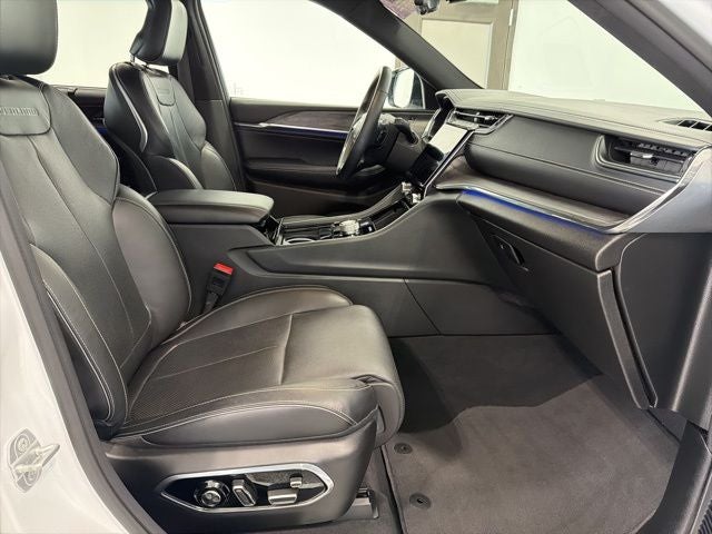 2023 Jeep Grand Cherokee Overland 4x4