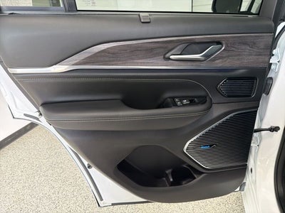 2023 Jeep Grand Cherokee Overland 4x4