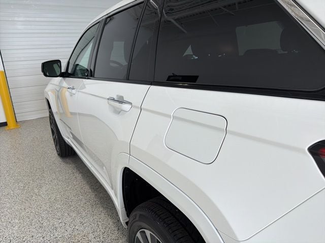 2023 Jeep Grand Cherokee Overland 4x4