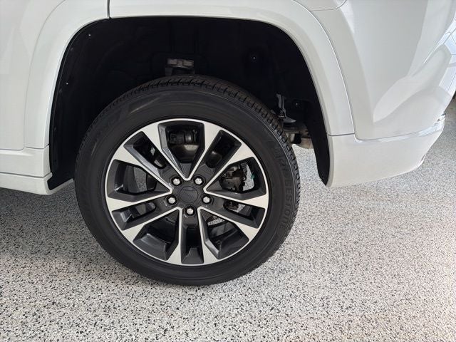 2023 Jeep Grand Cherokee Overland 4x4