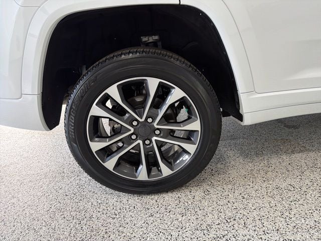 2023 Jeep Grand Cherokee Overland 4x4