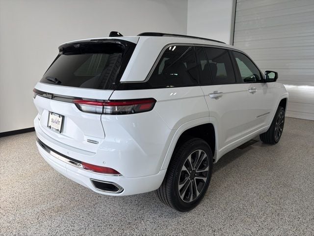 2023 Jeep Grand Cherokee Overland 4x4