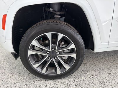 2023 Jeep Grand Cherokee Overland 4x4
