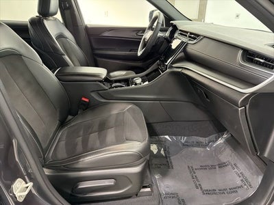 2023 Jeep Grand Cherokee L Altitude 4x4