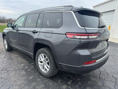 2022 Jeep Grand Cherokee L Laredo 4x4