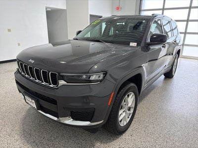 2022 Jeep Grand Cherokee L Laredo 4x4