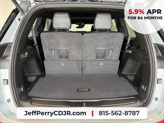 2026 Jeep Grand Cherokee GRAND CHEROKEE L LAREDO ALTITUDE 4X4