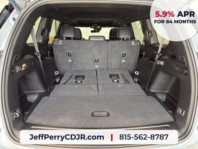 2026 Jeep Grand Cherokee GRAND CHEROKEE L LAREDO ALTITUDE 4X4