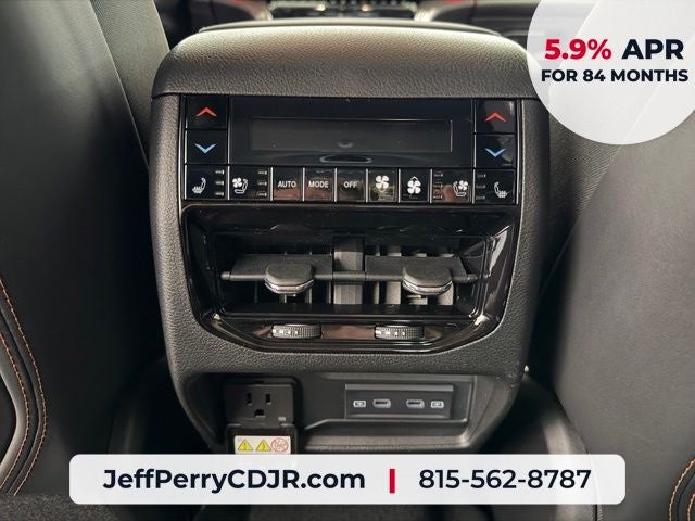 2026 Jeep Grand Cherokee GRAND CHEROKEE L SUMMIT 4X4