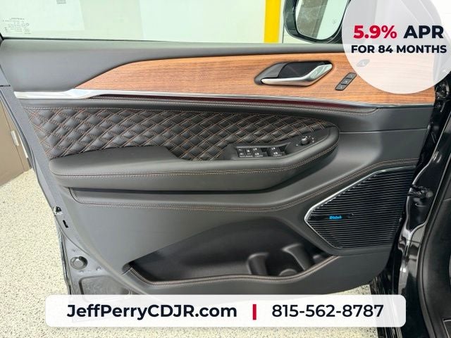 2026 Jeep Grand Cherokee GRAND CHEROKEE L SUMMIT 4X4