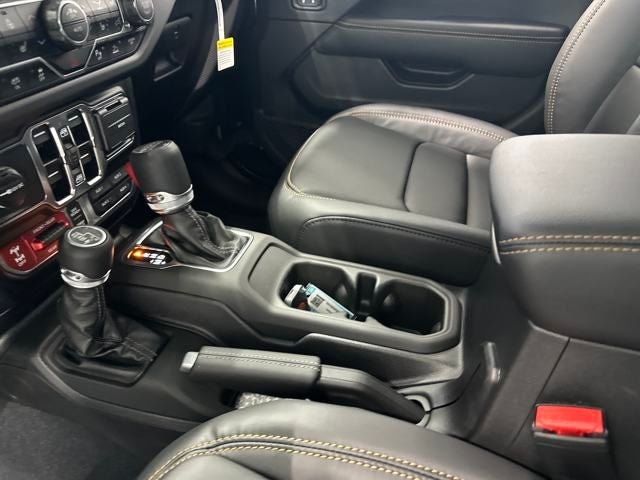 2025 Jeep Wrangler WRANGLER 4-DOOR RUBICON 392