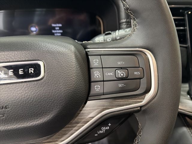 2024 Jeep Wagoneer L Series II 4x4