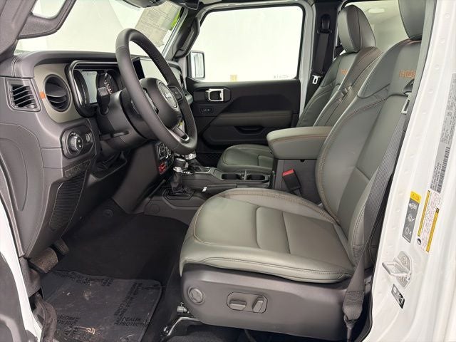 2026 Jeep Gladiator GLADIATOR MOJAVE X 4X4