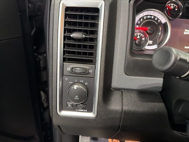 2019 RAM 1500 Classic Warlock Crew Cab 4x4 5'7' Box