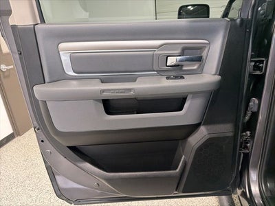 2019 RAM 1500 Classic Warlock Crew Cab 4x4 5'7' Box