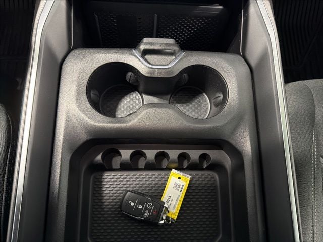 2026 RAM 1500 Big Horn Crew Cab 4x4 5'7' Box