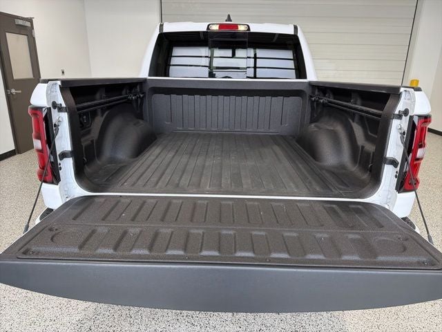 2026 RAM 1500 Big Horn Crew Cab 4x4 5'7' Box