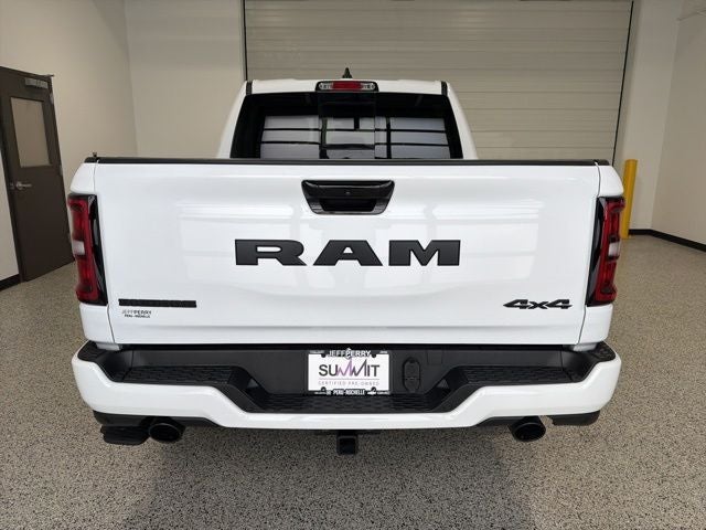 2026 RAM 1500 Big Horn Crew Cab 4x4 5'7' Box