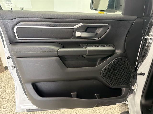 2026 RAM 1500 Big Horn Crew Cab 4x4 5'7' Box