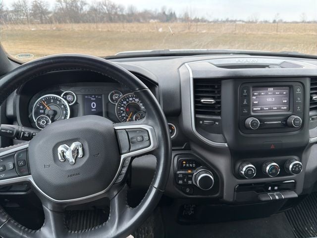 2022 RAM 1500 Big Horn Crew Cab 4x4 5'7' Box