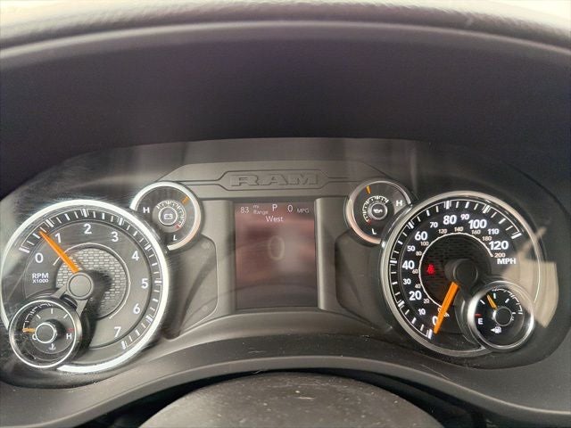 2022 RAM 1500 Big Horn Crew Cab 4x4 5'7' Box