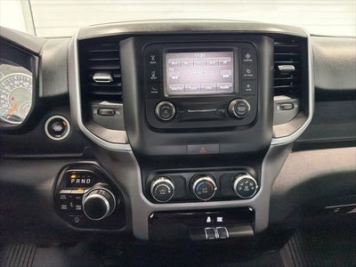 2022 RAM 1500 Big Horn Crew Cab 4x4 5'7' Box