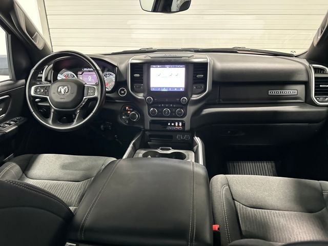 2022 RAM 1500 Big Horn Crew Cab 4x4 5'7' Box