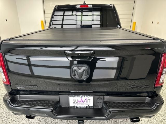 2022 RAM 1500 Big Horn Crew Cab 4x4 5'7' Box